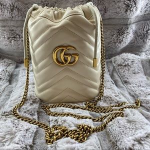 Gucci mini GG Marmont bucket bag